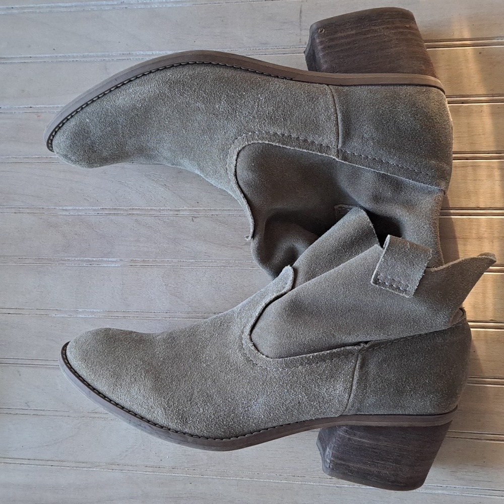 Carlos Santana Leighton Floppy Slouchy Short Heel Suede Leather Ankle Booties - Picture 12 of 12
